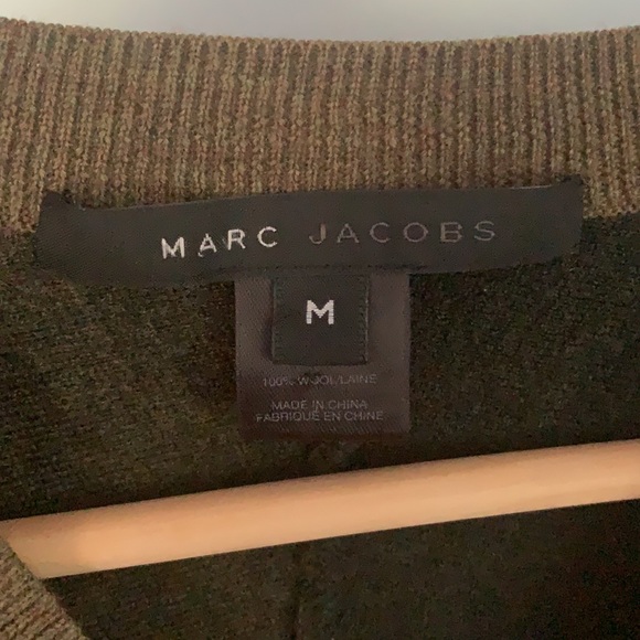 Marc by Marc Jacobs green cardigan. One button missing. - Picture 3 of 3